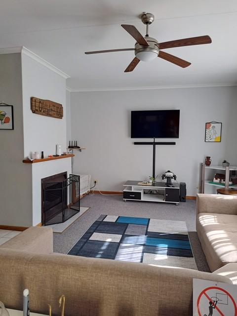 4 Bedroom Property for Sale in Bredasdorp Western Cape